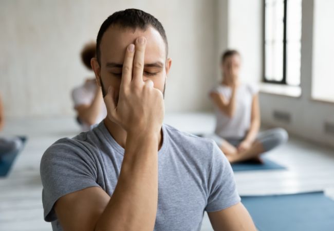 Os exercícios de mindfulness têm sido reconhecidos como uma prática eficaz para reduzir o estresse e promover o bem-estar emocional.